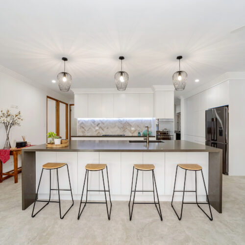 09 Kitchen 01